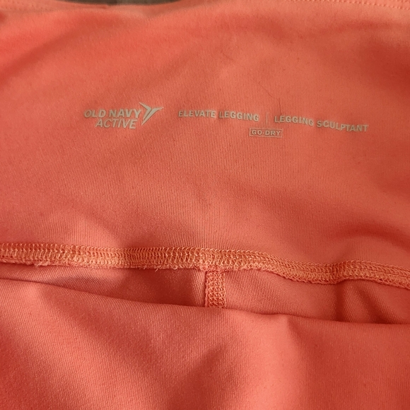 Old Navy Activewear High Wasted Pants - Picture 3 of 4